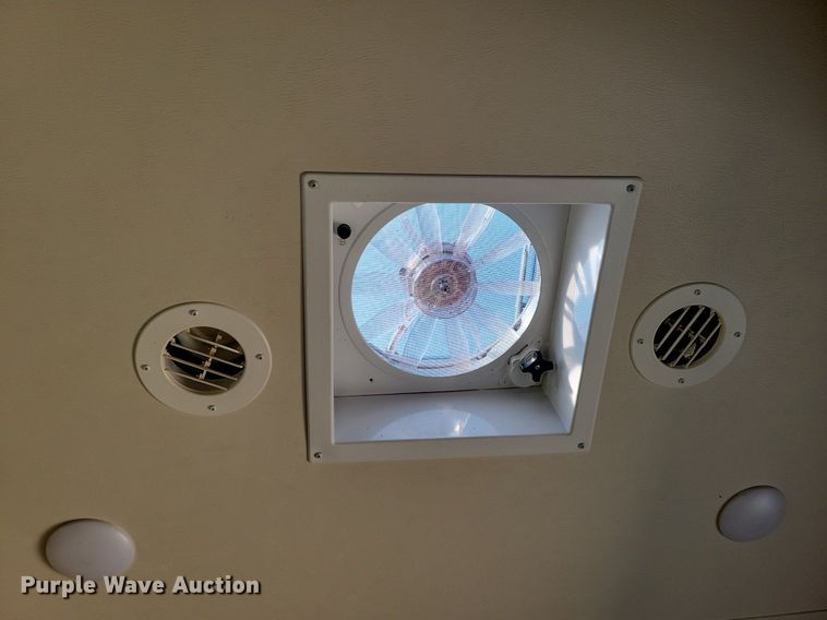 image for item DN3520 2015 Jayco Siesmic Wave 310 toy hauler camper