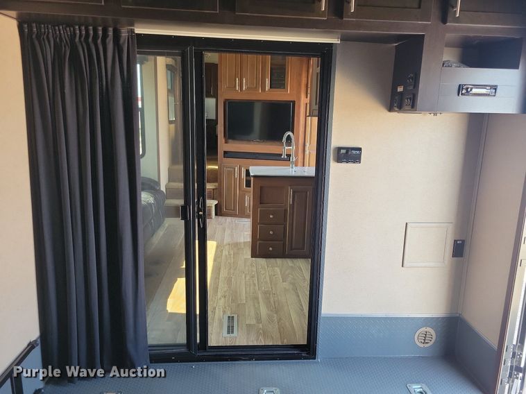 image for item DN3520 2015 Jayco Siesmic Wave 310 toy hauler camper