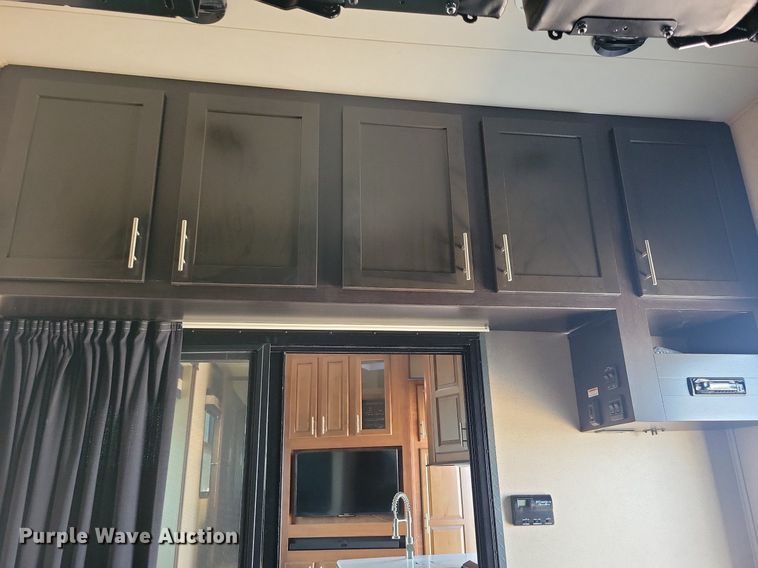 image for item DN3520 2015 Jayco Siesmic Wave 310 toy hauler camper