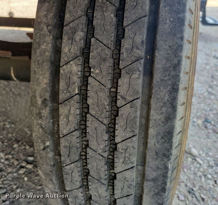 image for item DN3520 2015 Jayco Siesmic Wave 310 toy hauler camper