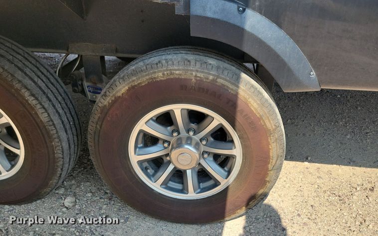 image for item DN3520 2015 Jayco Siesmic Wave 310 toy hauler camper