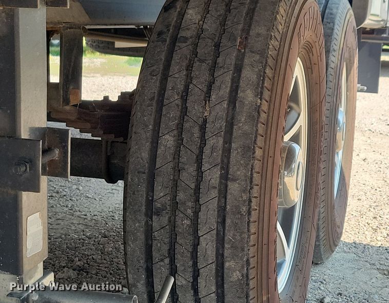 image for item DN3520 2015 Jayco Siesmic Wave 310 toy hauler camper