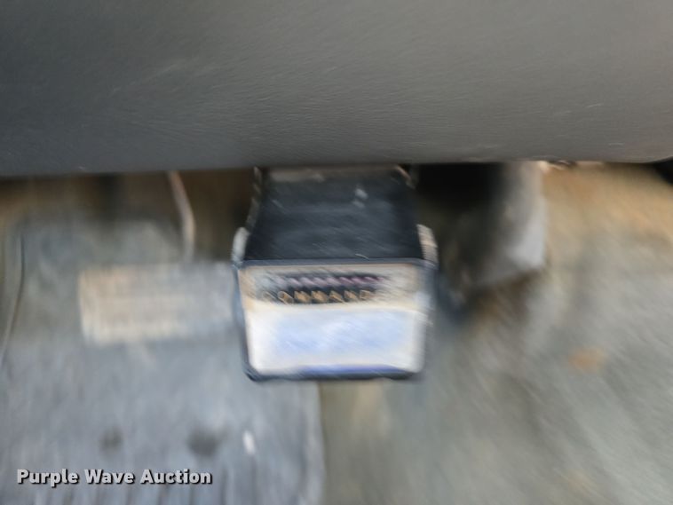 image for item DO5452 2004 Chevrolet Silverado 2500 Crew Cab pickup truck