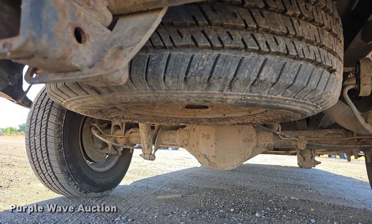 image for item DO5452 2004 Chevrolet Silverado 2500 Crew Cab pickup truck