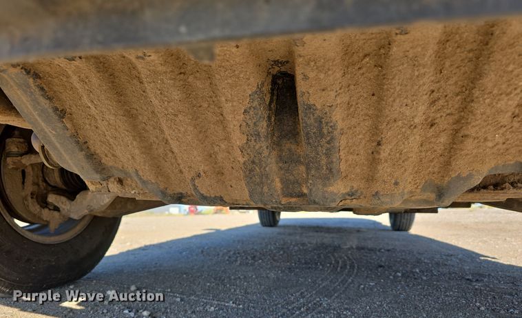 image for item DO5452 2004 Chevrolet Silverado 2500 Crew Cab pickup truck