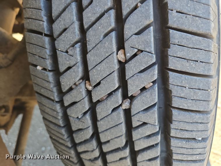 image for item DO5452 2004 Chevrolet Silverado 2500 Crew Cab pickup truck