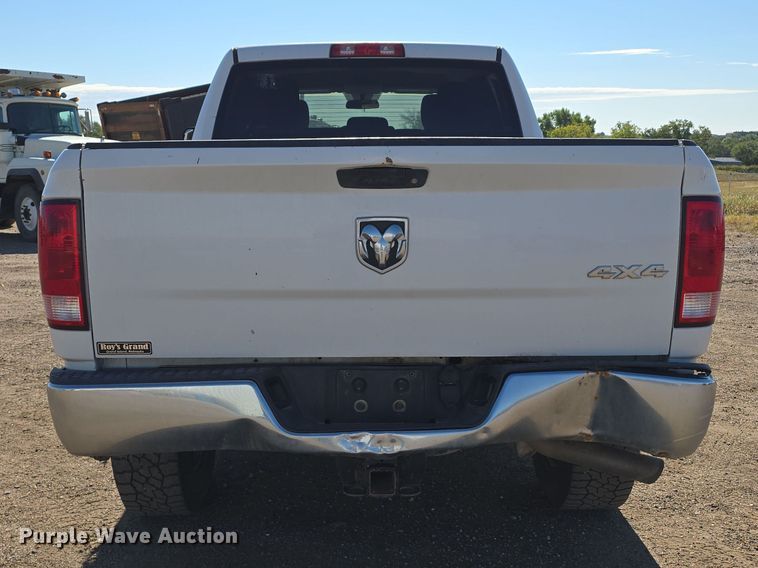 image for item DO5455 2015 Dodge Ram 2500HD Crew Cab pickup truck