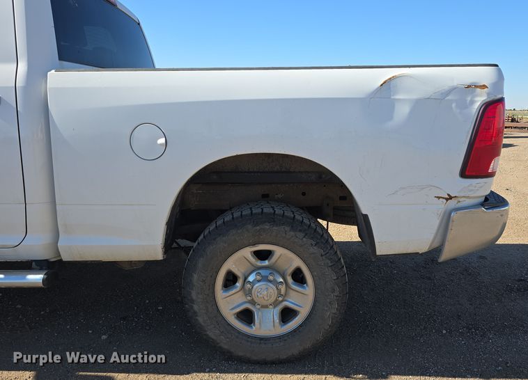 image for item DO5455 2015 Dodge Ram 2500HD Crew Cab pickup truck