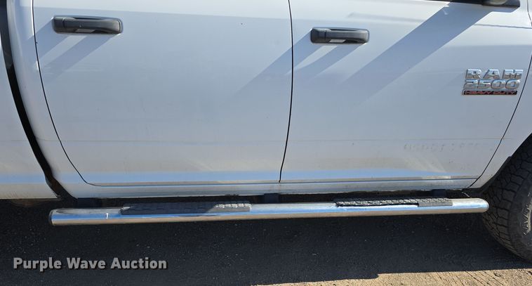 image for item DO5455 2015 Dodge Ram 2500HD Crew Cab pickup truck