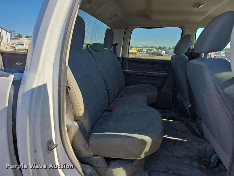 image for item DO5455 2015 Dodge Ram 2500HD Crew Cab pickup truck