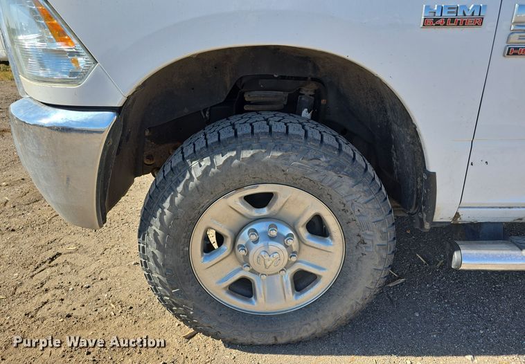 image for item DO5455 2015 Dodge Ram 2500HD Crew Cab pickup truck