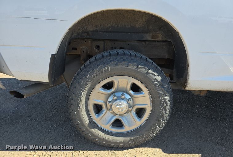 image for item DO5455 2015 Dodge Ram 2500HD Crew Cab pickup truck