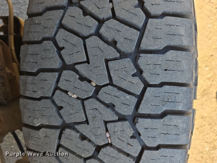 image for item DO5455 2015 Dodge Ram 2500HD Crew Cab pickup truck