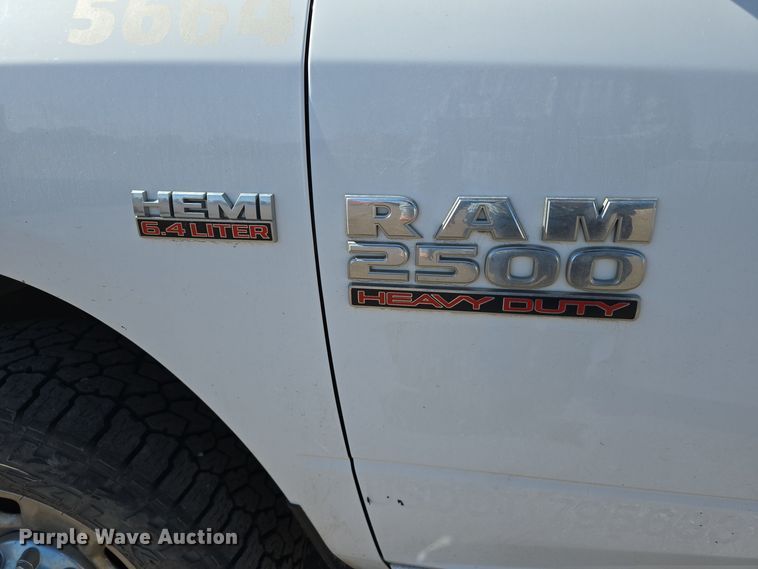 image for item DO5455 2015 Dodge Ram 2500HD Crew Cab pickup truck