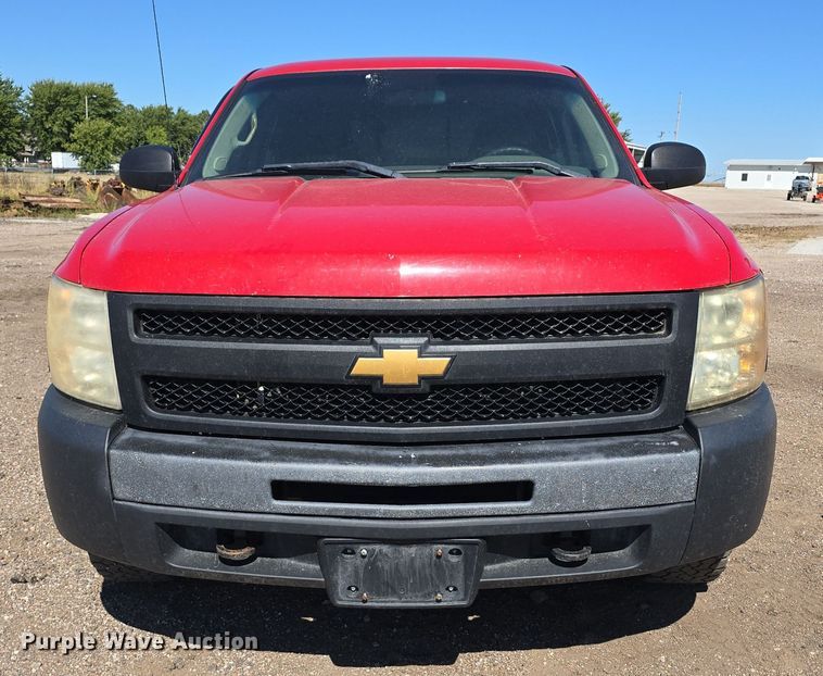 image for item DO5458 2012 Chevrolet Silverado 1500 Ext. Cab pickup truck