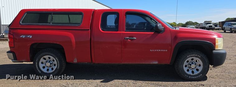 image for item DO5458 2012 Chevrolet Silverado 1500 Ext. Cab pickup truck