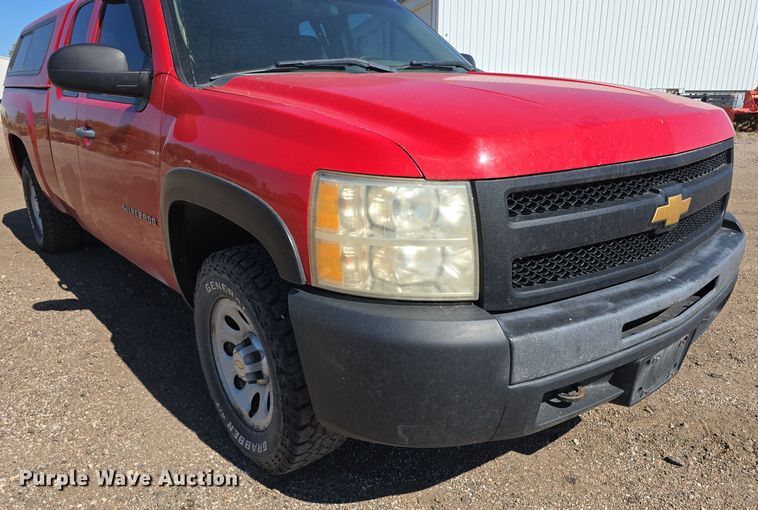 image for item DO5458 2012 Chevrolet Silverado 1500 Ext. Cab pickup truck
