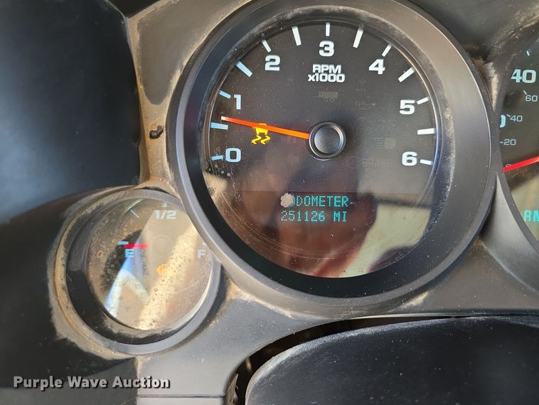 image for item DO5458 2012 Chevrolet Silverado 1500 Ext. Cab pickup truck