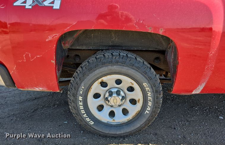 image for item DO5458 2012 Chevrolet Silverado 1500 Ext. Cab pickup truck