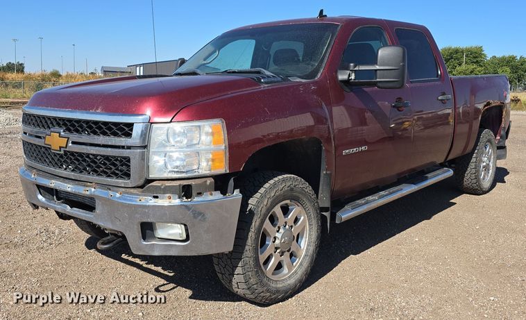 image for item DO5459 2014 Chevrolet Silverado 2500HD LT Crew Cab pickup truck