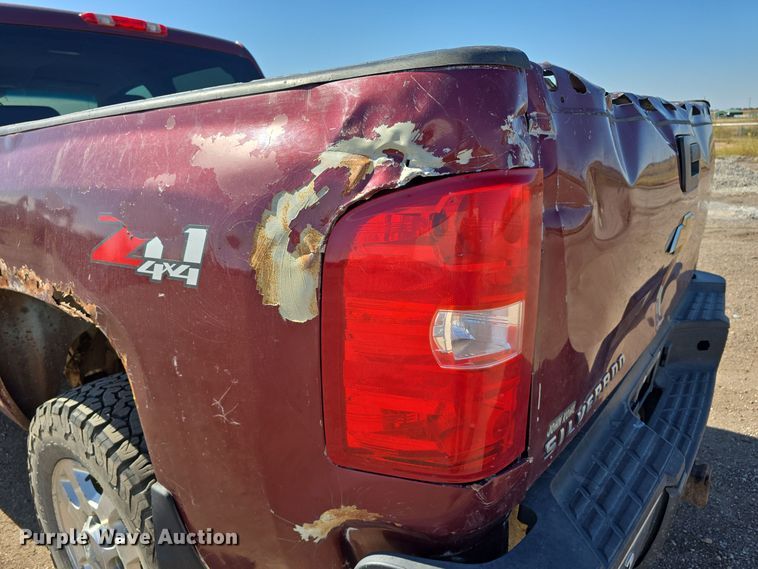 image for item DO5459 2014 Chevrolet Silverado 2500HD LT Crew Cab pickup truck