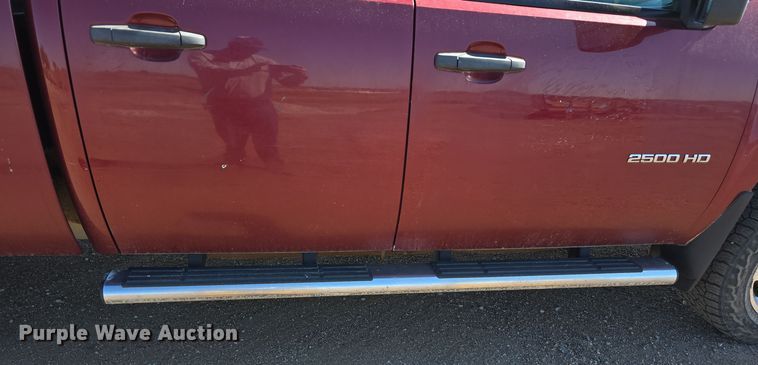 image for item DO5459 2014 Chevrolet Silverado 2500HD LT Crew Cab pickup truck