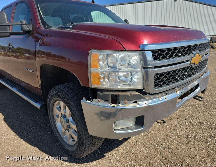 image for item DO5459 2014 Chevrolet Silverado 2500HD LT Crew Cab pickup truck