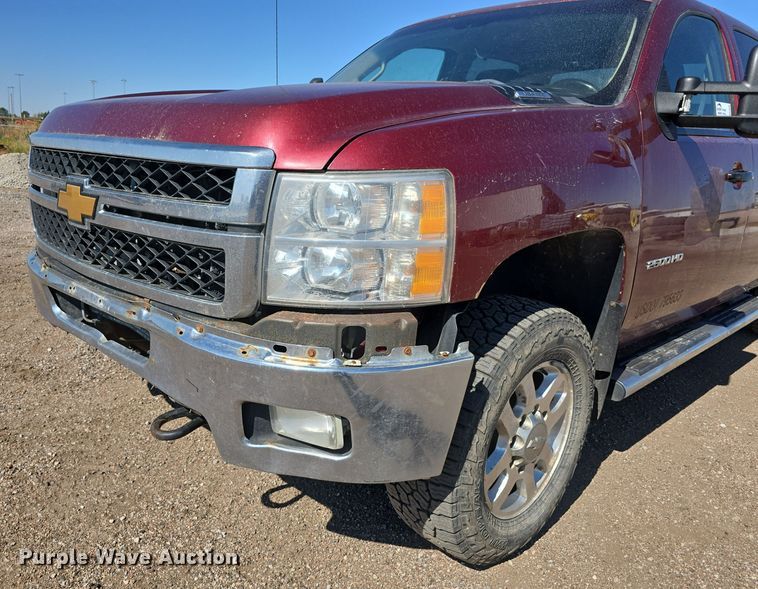 image for item DO5459 2014 Chevrolet Silverado 2500HD LT Crew Cab pickup truck