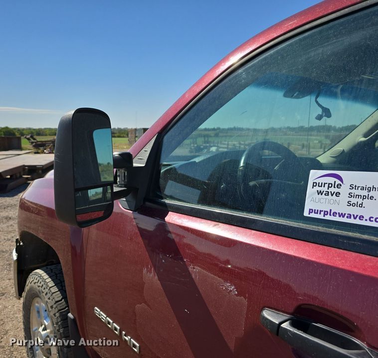 image for item DO5459 2014 Chevrolet Silverado 2500HD LT Crew Cab pickup truck