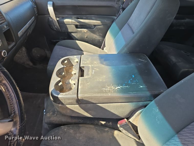 image for item DO5459 2014 Chevrolet Silverado 2500HD LT Crew Cab pickup truck