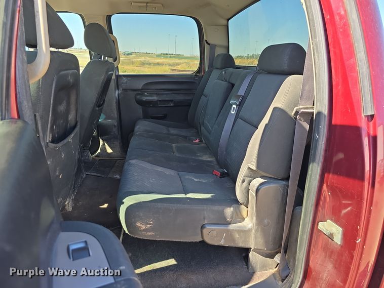 image for item DO5459 2014 Chevrolet Silverado 2500HD LT Crew Cab pickup truck