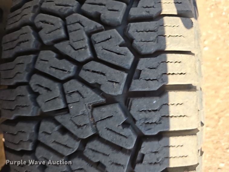 image for item DO5459 2014 Chevrolet Silverado 2500HD LT Crew Cab pickup truck