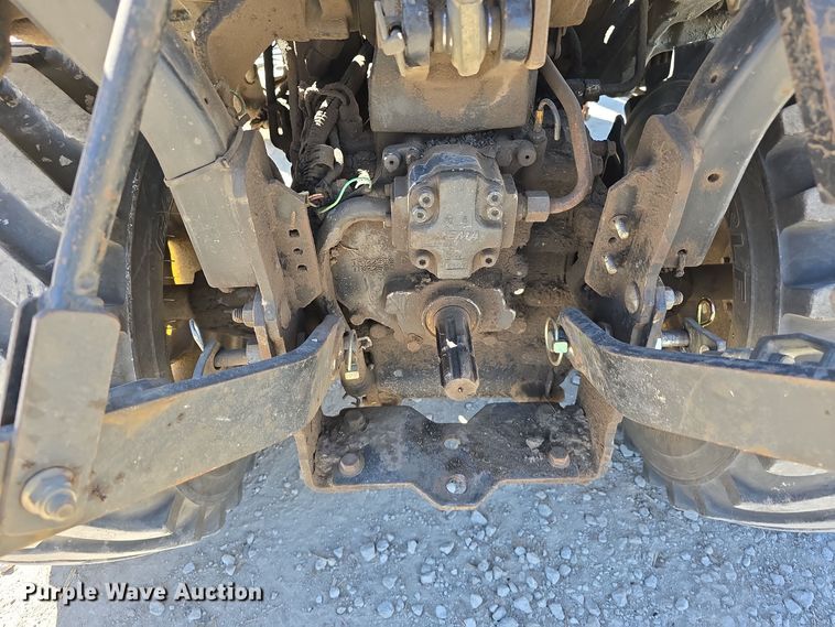 image for item DO5537 2012 John Deere 1023E MFWD tractor