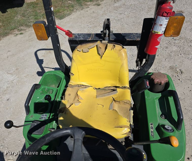 image for item DO5537 2012 John Deere 1023E MFWD tractor
