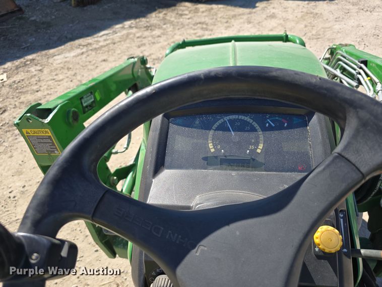 image for item DO5537 2012 John Deere 1023E MFWD tractor