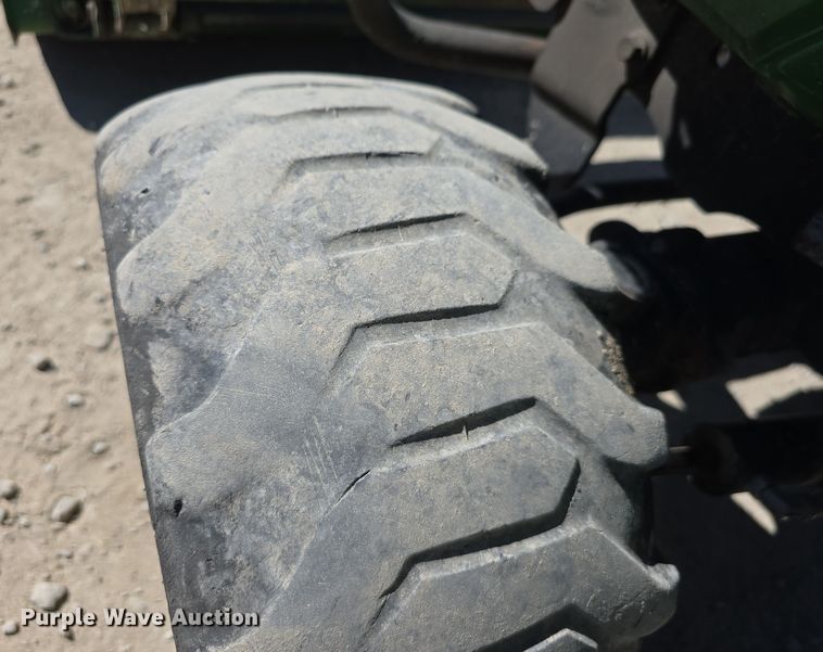 image for item DO5537 2012 John Deere 1023E MFWD tractor