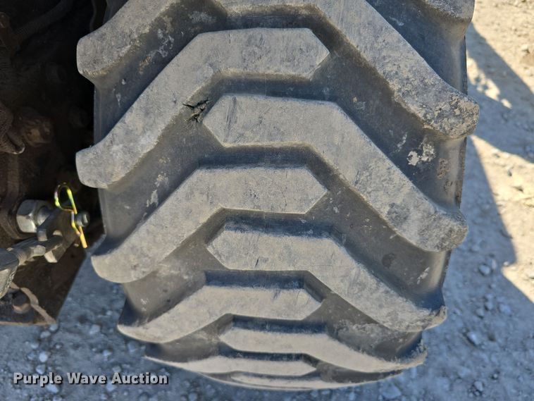 image for item DO5537 2012 John Deere 1023E MFWD tractor