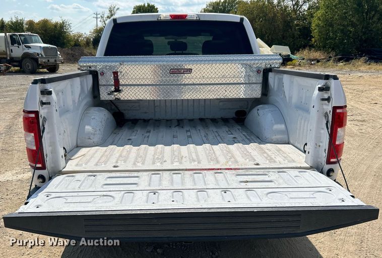 image for item DO7535 2020 Ford F150 XL SuperCrew pickup truck