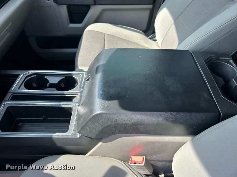 image for item DO7535 2020 Ford F150 XL SuperCrew pickup truck