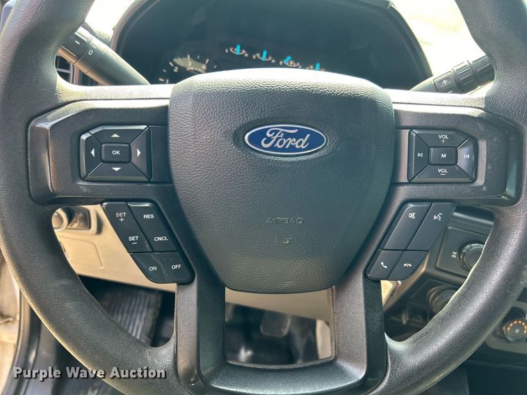 image for item DO7535 2020 Ford F150 XL SuperCrew pickup truck