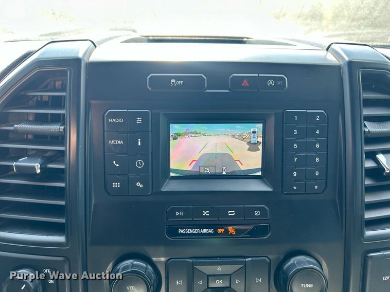 image for item DO7535 2020 Ford F150 XL SuperCrew pickup truck