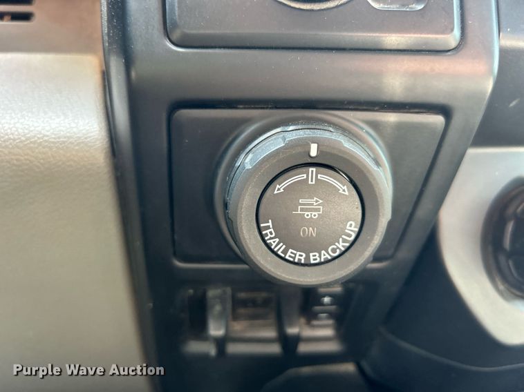 image for item DO7535 2020 Ford F150 XL SuperCrew pickup truck