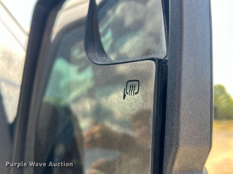 image for item DO7535 2020 Ford F150 XL SuperCrew pickup truck