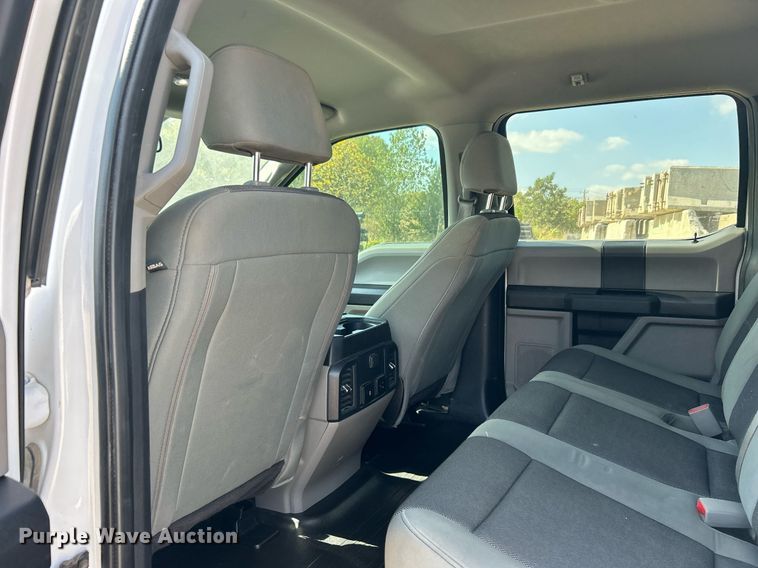 image for item DO7535 2020 Ford F150 XL SuperCrew pickup truck