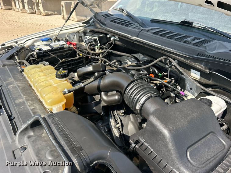 image for item DO7535 2020 Ford F150 XL SuperCrew pickup truck