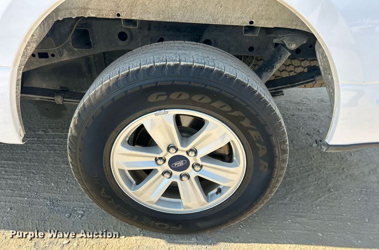 image for item DO7535 2020 Ford F150 XL SuperCrew pickup truck