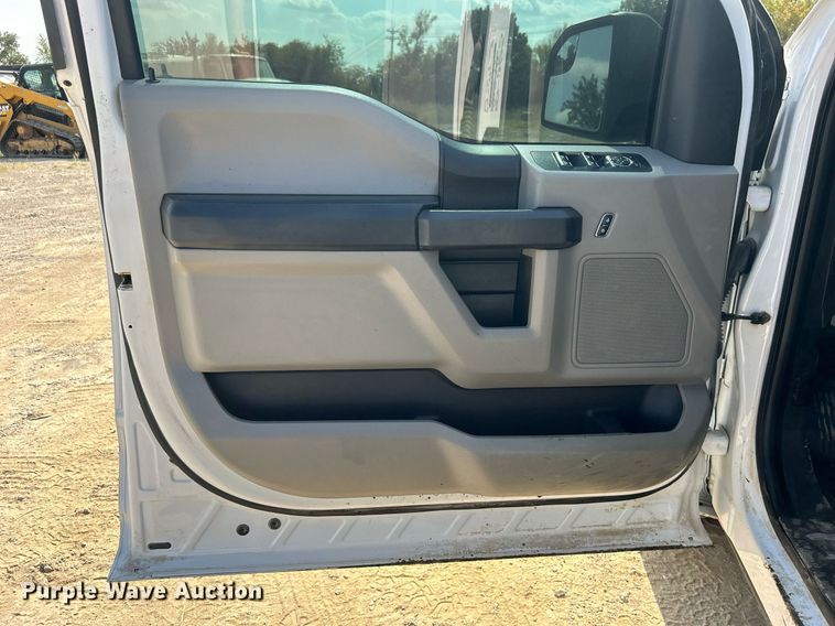 image for item DO7536 2018 Ford F150 XL SuperCrew pickup truck