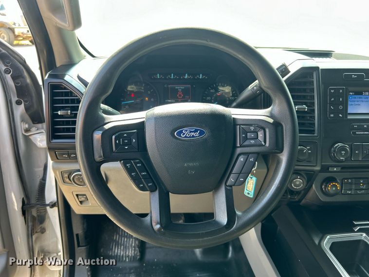 image for item DO7536 2018 Ford F150 XL SuperCrew pickup truck