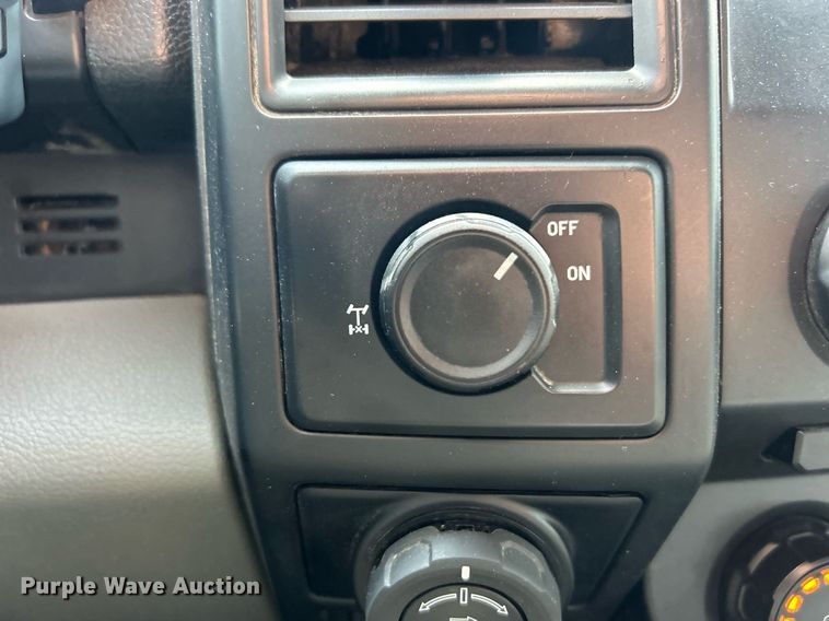 image for item DO7536 2018 Ford F150 XL SuperCrew pickup truck