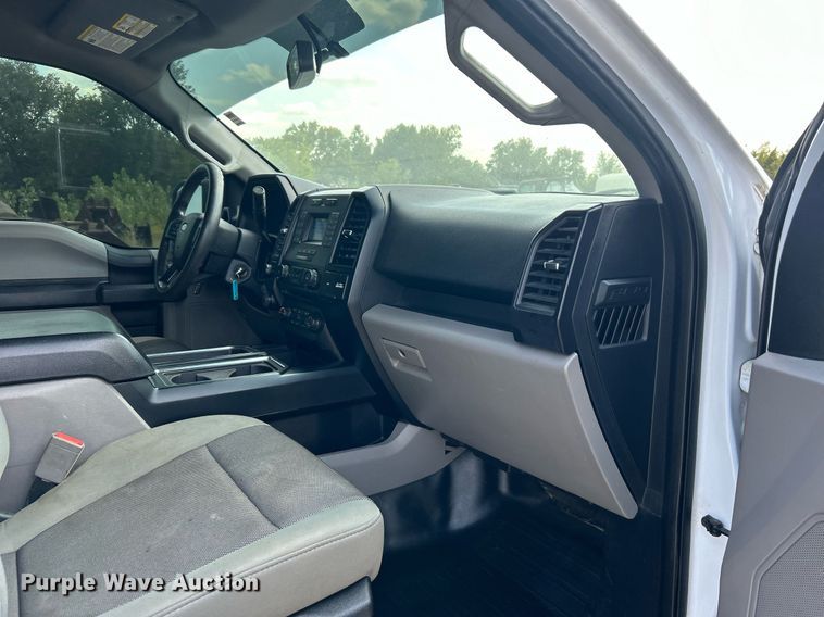 image for item DO7536 2018 Ford F150 XL SuperCrew pickup truck